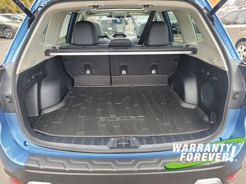 Used 2024 Subaru Forester Touring w/ Pop Package 2 image 18
