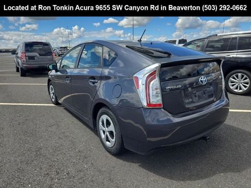 Used 2014 Toyota Prius Two FWD image 4