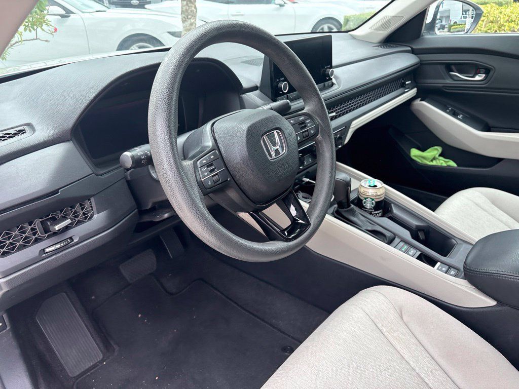 Used 2024 Honda Accord EX image 6