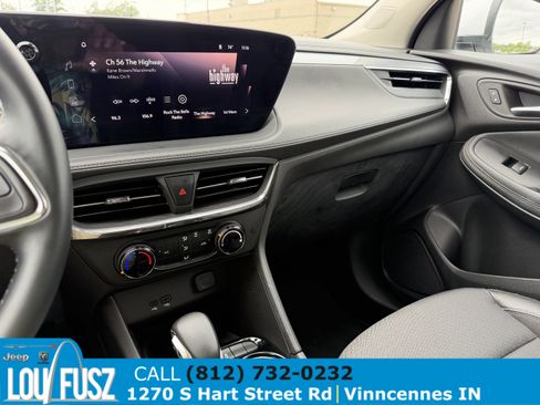 Used 2025 Buick Encore GX Preferred AWD/4WD image 19