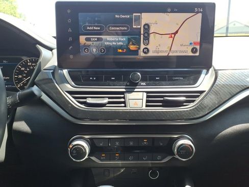 Used 2024 Nissan Altima 2.5 SR w/ SR Premium Package FWD image 20