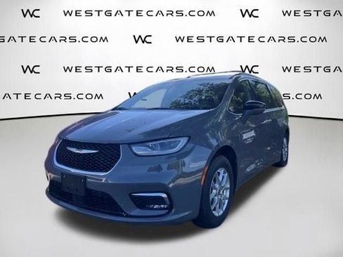 Used 2022 Chrysler Pacifica Touring-L FWD image 31