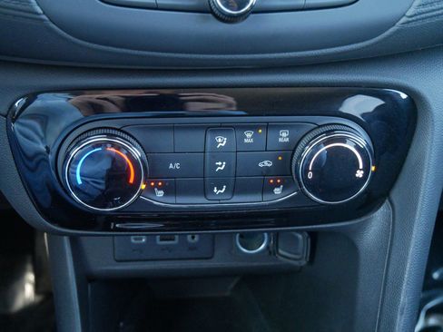 Used 2023 Buick Encore GX Preferred w/ Cold Weather Comfort Package image 21