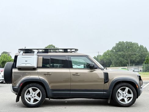 Used 2020 Land Rover Defender 110 SE AWD/4WD image 8
