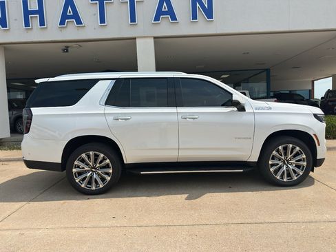 Used 2025 Chevrolet Tahoe High Country w/ Sun And Tow Package AWD/4WD image 13