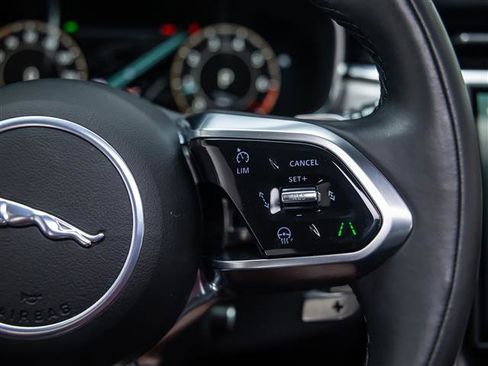 New 2024 Jaguar F-PACE R-Dynamic S image 22