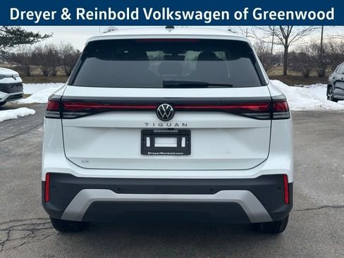 New 2026 Volkswagen Tiguan SE image 5