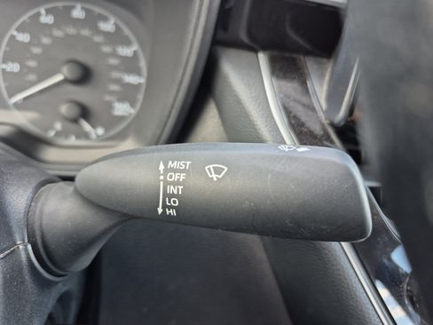 Used 2025 Toyota Corolla LE FWD image 33