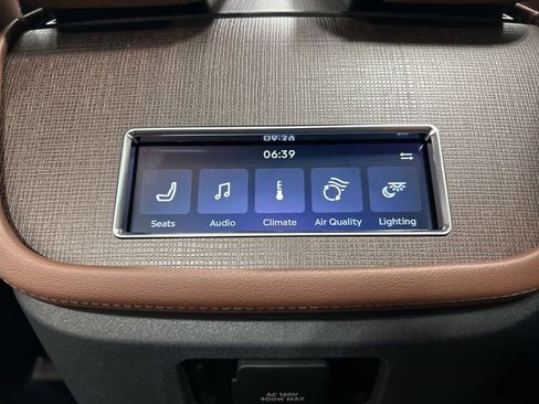 New 2026 Lincoln Navigator L Reserve AWD/4WD image 29