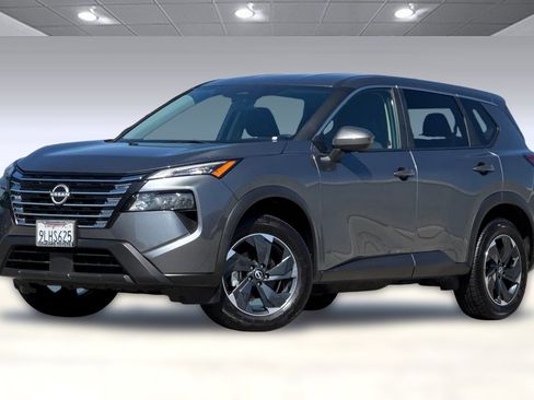 Used 2024 Nissan Rogue SV image 21