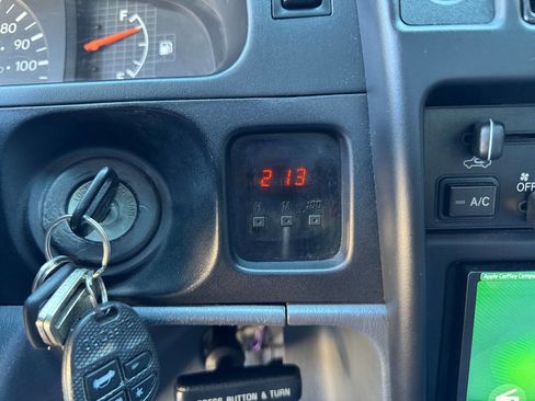 Used 1998 Toyota Tacoma 2WD Regular Cab image 23