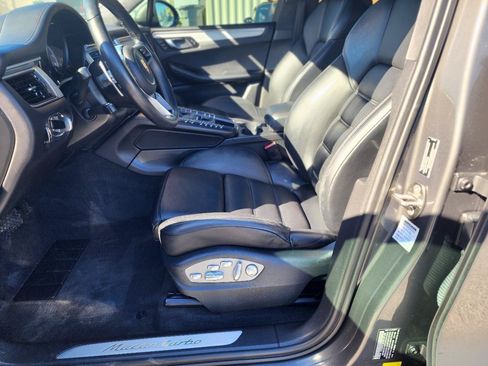 Used 2015 Porsche Macan Turbo AWD/4WD image 14