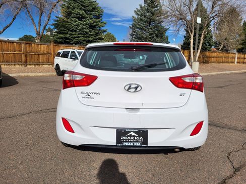 Used 2015 Hyundai Elantra GT image 11