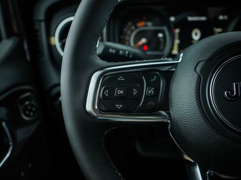 New 2026 Jeep Wrangler Unlimited Sahara AWD/4WD image 20