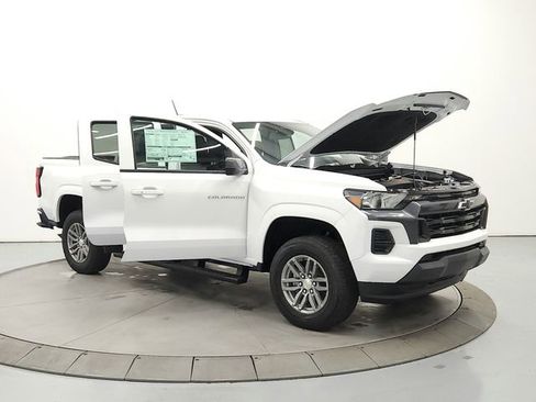 New 2026 Chevrolet Colorado LT RWD image 9