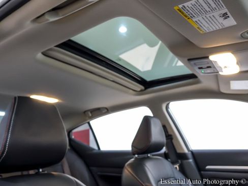 Used 2024 Nissan Altima 2.5 SR w/ SR Premium Package image 35