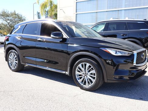 Certified 2025 INFINITI QX50 Luxe image 12