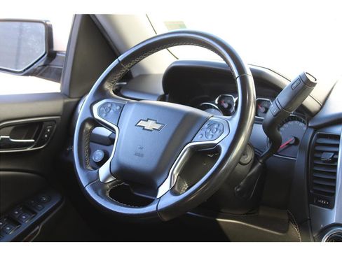 Used 2018 Chevrolet Tahoe LT image 19