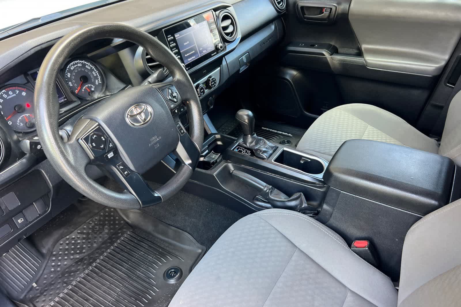 Used 2020 Toyota Tacoma SR RWD image 10