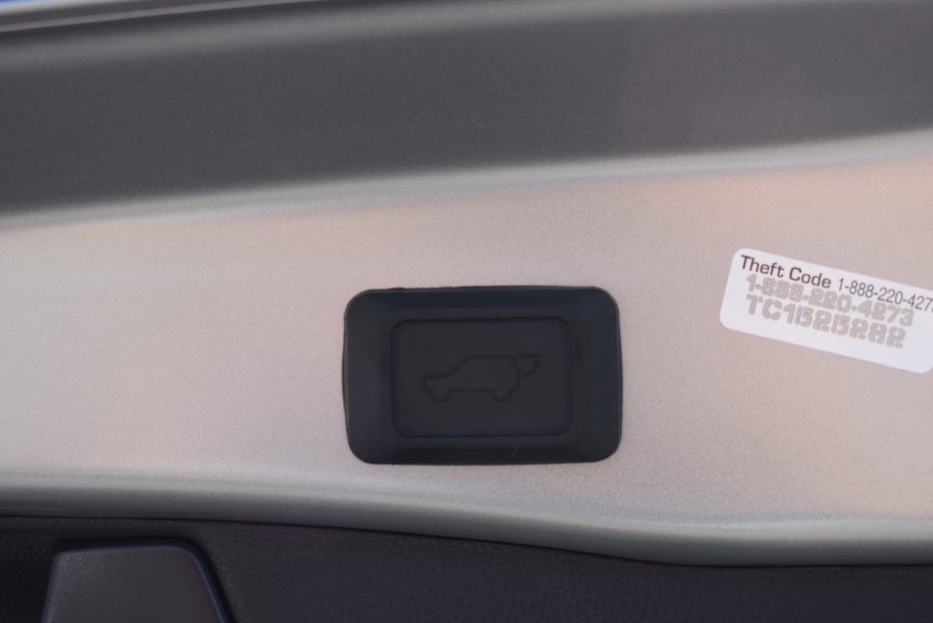 Used 2025 Toyota RAV4 XLE Premium w/ Weather Package FWD image 10