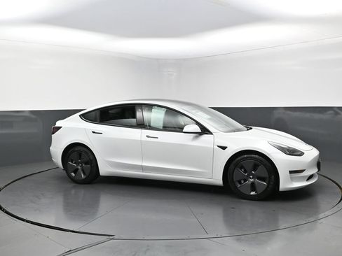 Used 2023 Tesla Model 3 Standard Range RWD image 36