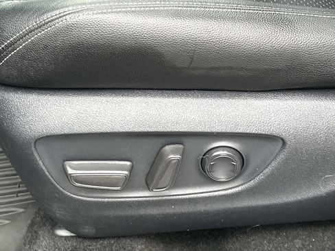 Used 2025 Toyota RAV4 XLE w/ Convenience Package AWD/4WD image 28