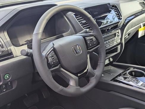New 2026 Honda Ridgeline Black Edition image 3