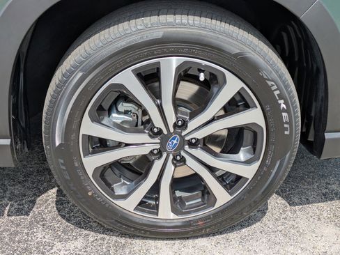 Used 2023 Subaru Forester Limited AWD/4WD image 9