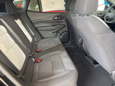 New 2026 Chevrolet Trax RS w/ Sunroof Package image 17