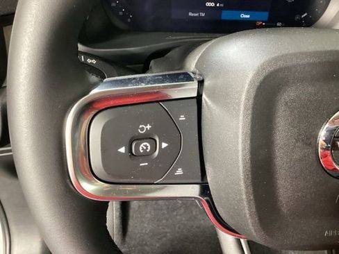 New 2026 Volvo XC40 B5 Ultra w/ Climate Package image 29