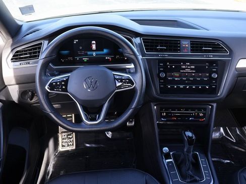 Certified 2023 Volkswagen Tiguan SE R-Line image 15