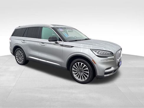 Used 2024 Lincoln Aviator Reserve image 9