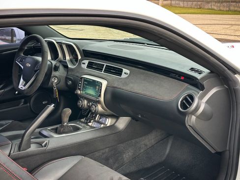 Used 2014 Chevrolet Camaro ZL1 image 76