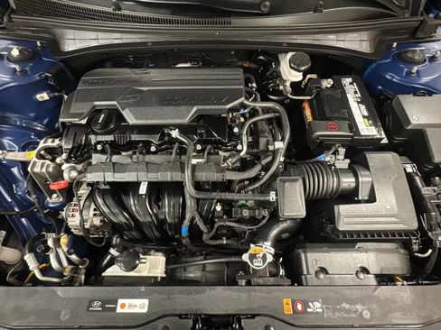 Used 2021 Hyundai Elantra SEL w/ Convenience + Premium Package FWD image 23