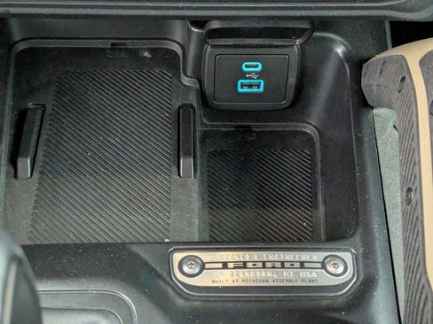 Certified 2025 Ford Bronco Badlands image 27