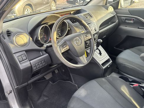 Used 2015 MAZDA MAZDA5 Sport image 21