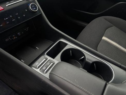 Used 2025 Hyundai Sonata SEL FWD image 46