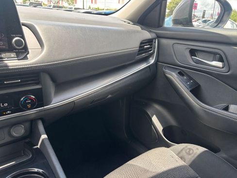 Used 2025 Nissan Rogue SV AWD/4WD image 37