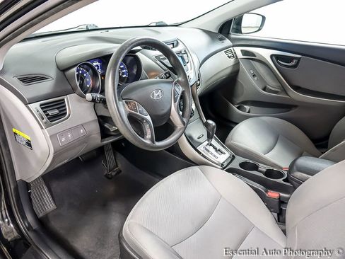 Used 2013 Hyundai Elantra GLS w/ Preferred Pkg image 10
