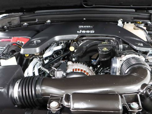 Used 2020 Jeep Gladiator Rubicon image 29