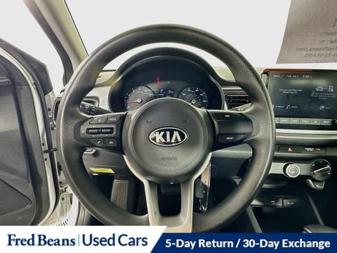 Used 2021 Kia Rio LX FWD image 15