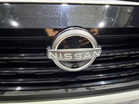 Used 2025 Nissan Kicks SR FWD image 23