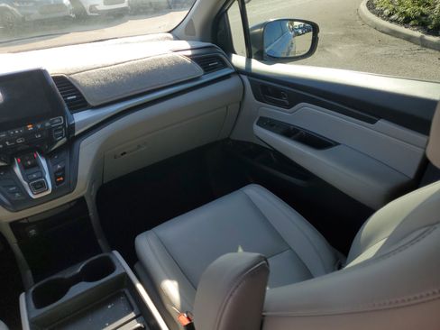 Used 2019 Honda Odyssey EX-L image 24