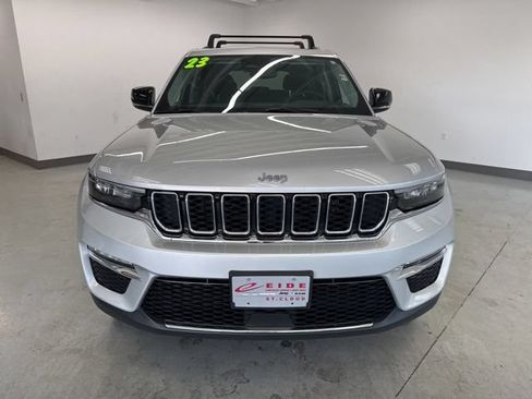 Used 2023 Jeep Grand Cherokee 4WD 4xe image 5