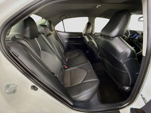 Used 2022 Toyota Camry SE w/ Convenience Package FWD image 27