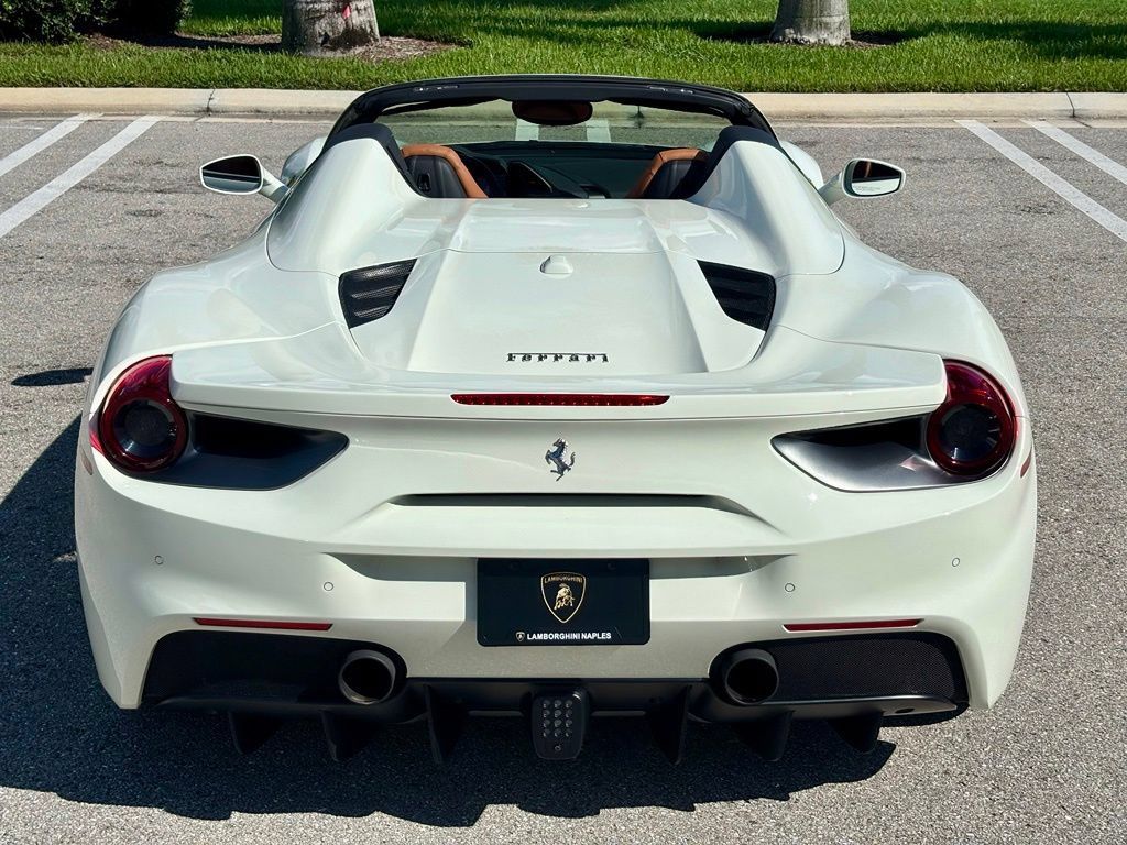 Used 2018 Ferrari 488 Spider RWD image 9