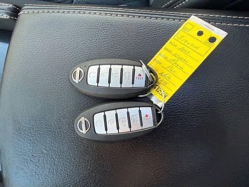 Used 2023 Nissan Maxima Platinum w/ Sport Mat Group image 36