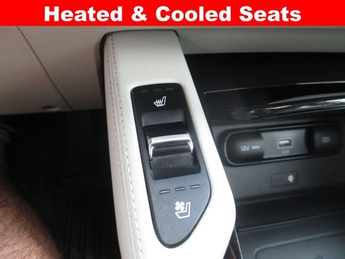 Used 2020 Kia Telluride EX FWD image 17