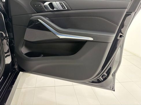 Used 2025 BMW X7 xDrive40i w/ Executive Package image 20