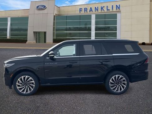 New 2026 Lincoln Navigator Black Label image 4